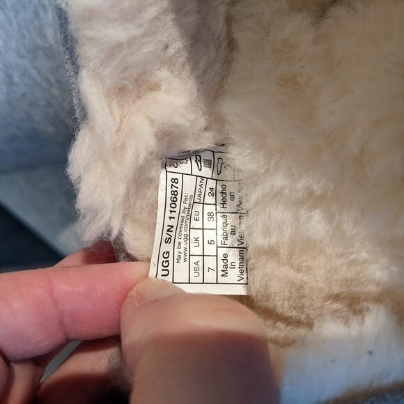 NEW UGG Ansley slippers, grey, size 7 - Picture 2 of 6